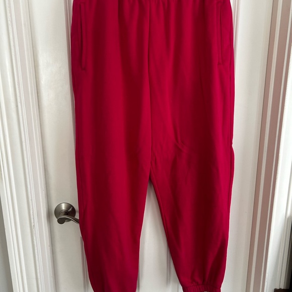 Never worn GAP boyfriend sweat pants in xl - Picture 3 of 6